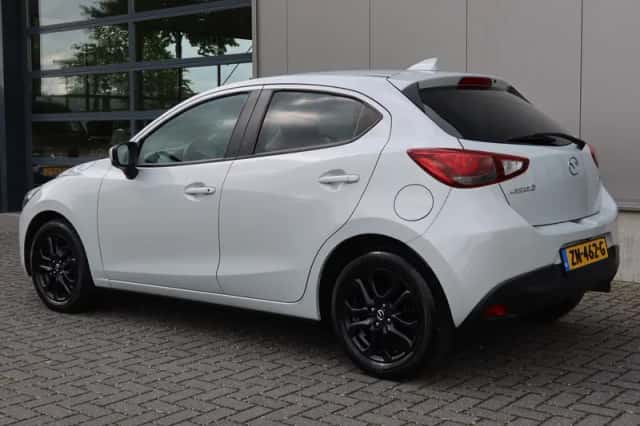 Mazda 2 (2019) thumbnail 4