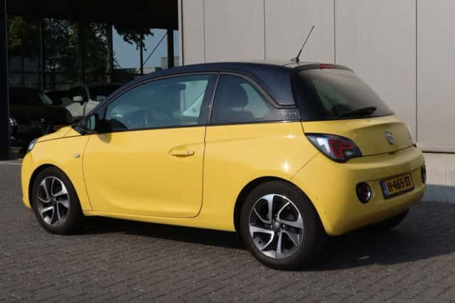 Opel Adam (2013) thumbnail 4