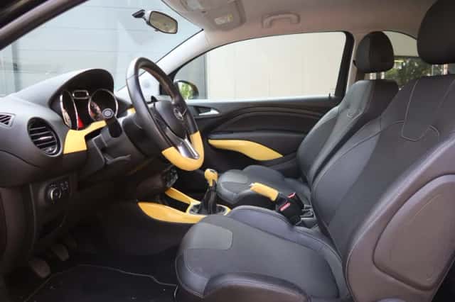 Opel Adam (2013) thumbnail 5