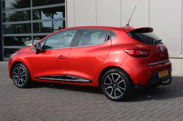 Renault Clio (2015) thumbnail 4