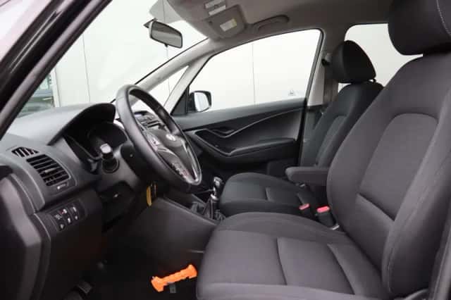 Hyundai ix20 (2015) thumbnail 5