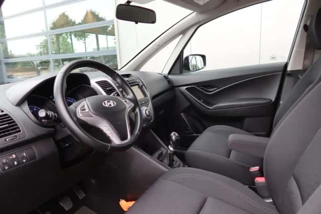 Hyundai ix20 (2015) thumbnail 6