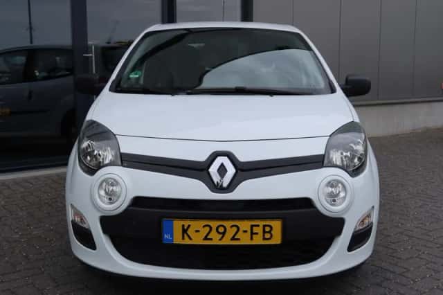 Renault Twingo (2014) thumbnail 2