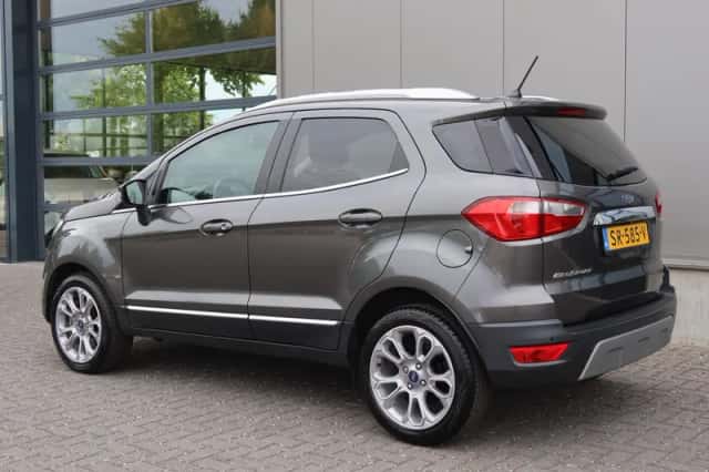 Ford EcoSport (2018) thumbnail 4