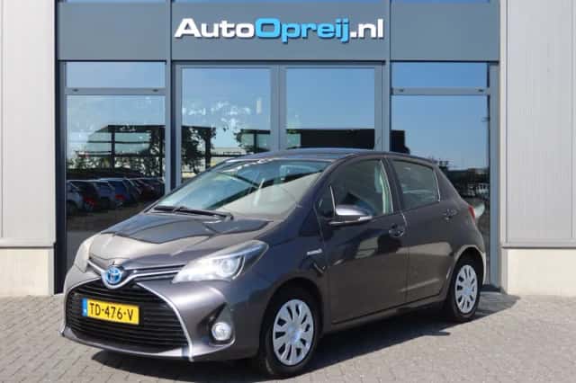 Toyota Yaris (2016) thumbnail 1