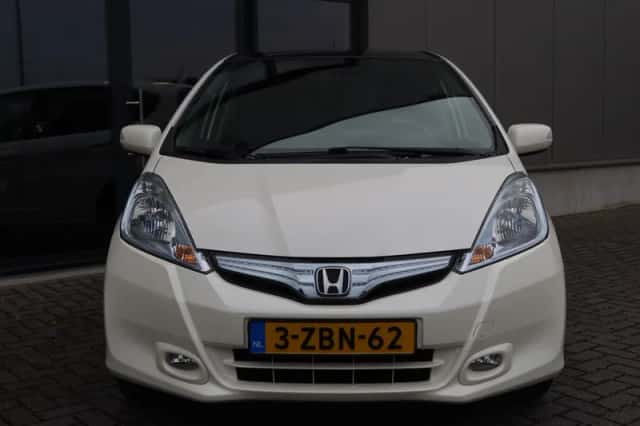 Honda Jazz (2014) thumbnail 2