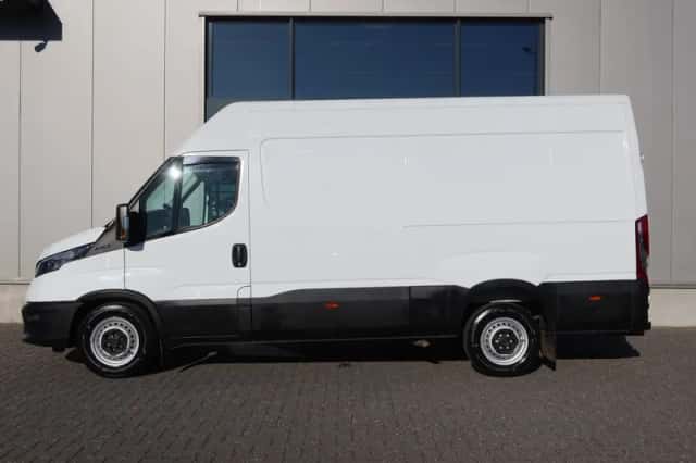 Iveco Daily (2022) thumbnail 3