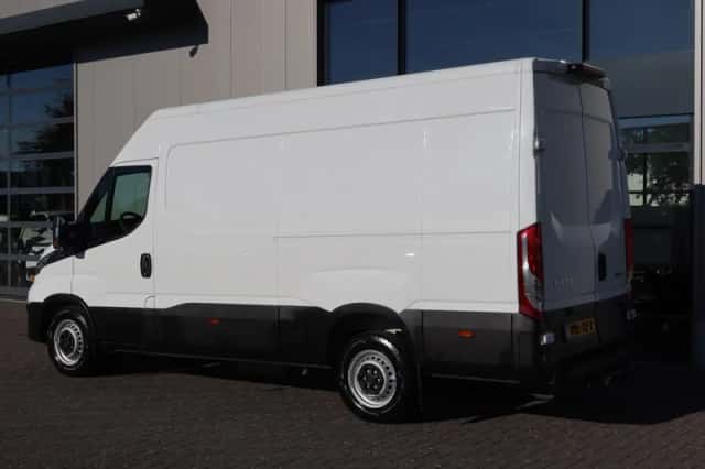 Iveco Daily (2022) thumbnail 5