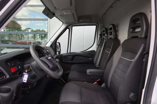 Iveco Daily (2022) thumbnail 6