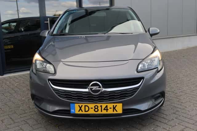 Opel Corsa (2015) thumbnail 2