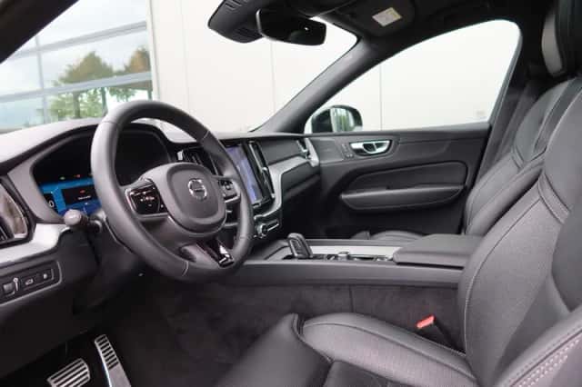Volvo XC60 (2021) thumbnail 6