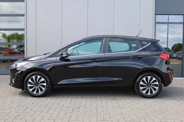 Ford Fiesta (2023) thumbnail 3