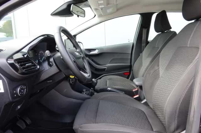 Ford Fiesta (2023) thumbnail 5