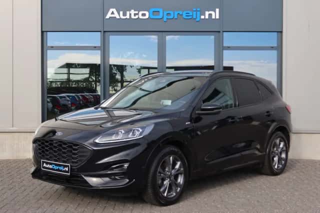 Ford Kuga (2023) thumbnail 1