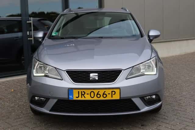 SEAT Ibiza (2017) thumbnail 2