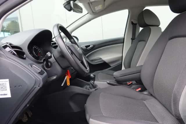 SEAT Ibiza (2017) thumbnail 5