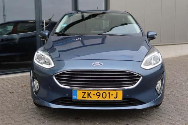 Ford Fiesta (2019) thumbnail 2