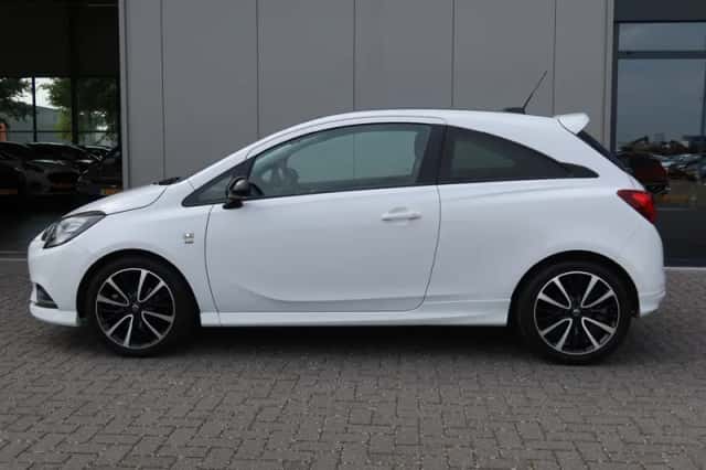 Opel Corsa (2018) thumbnail 3