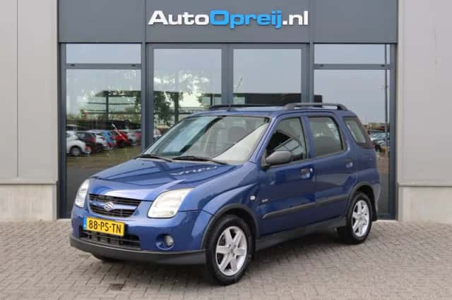 Suzuki Ignis (2004) thumbnail 1