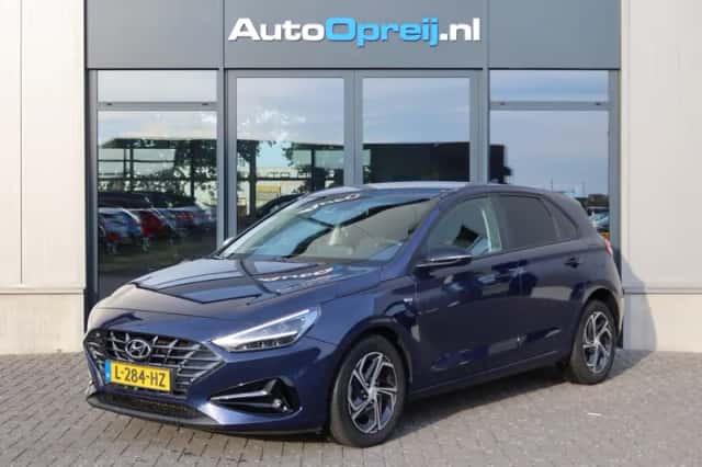 Hyundai i30 (2021) thumbnail 1