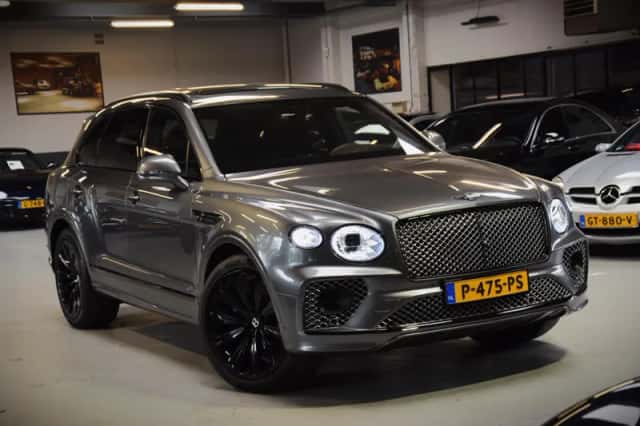 Bentley Bentayga (2022) thumbnail 1