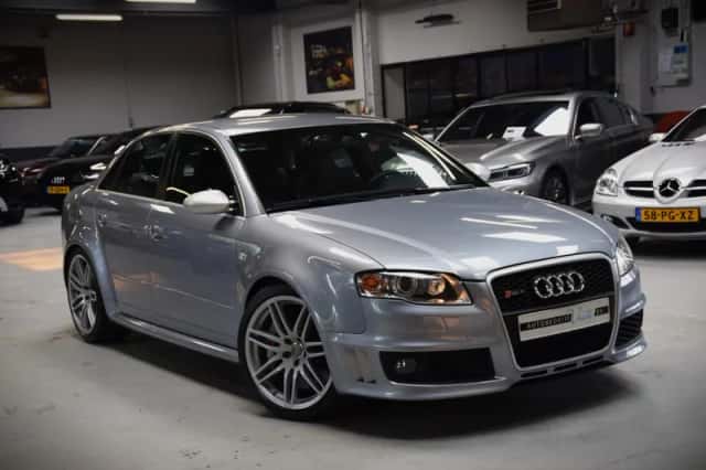Audi RS 4 (2006) thumbnail 1