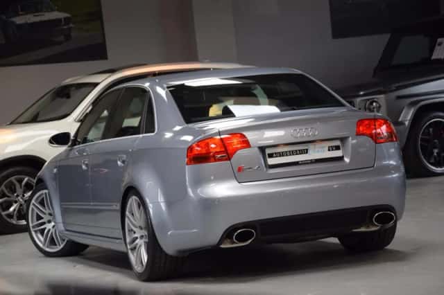 Audi RS 4 (2006) thumbnail 2