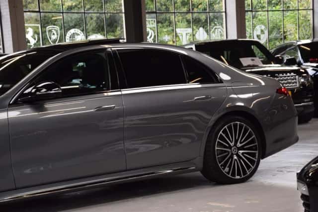 Mercedes-Benz S-Klasse (2023) thumbnail 5