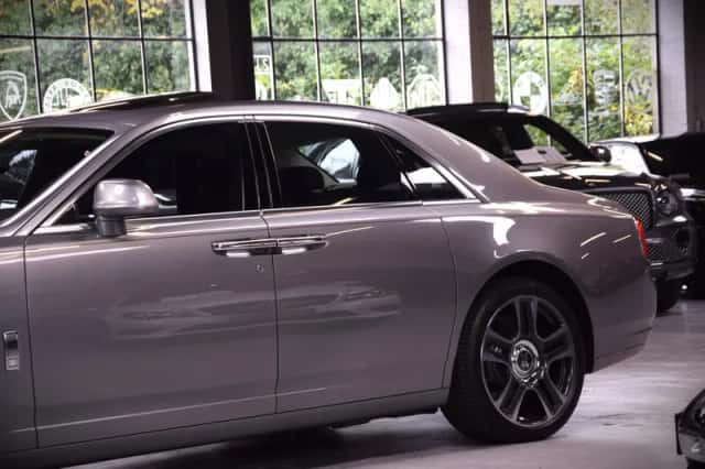 Rolls-Royce Ghost (2015) thumbnail 6