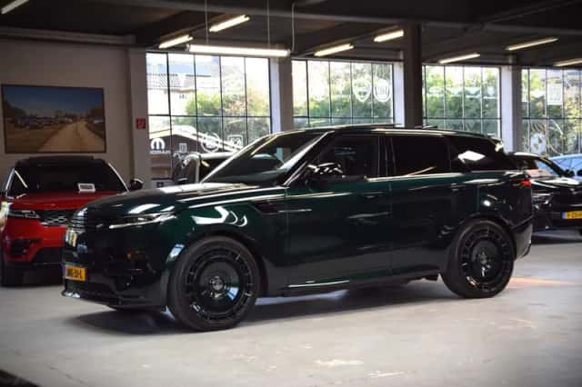Land Rover Range Rover Sport (2025) thumbnail 2