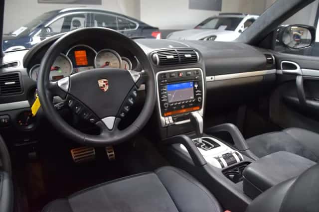 Porsche Cayenne (2009) thumbnail 5