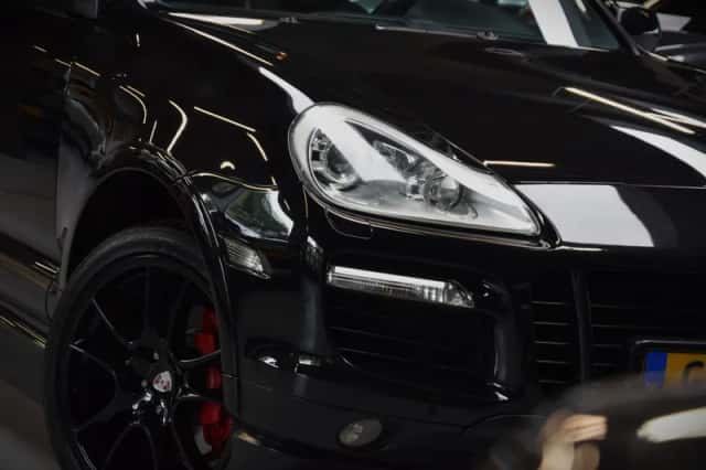 Porsche Cayenne (2009) thumbnail 6