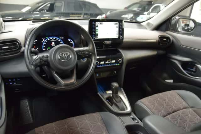 Toyota Yaris Cross (2022) thumbnail 3