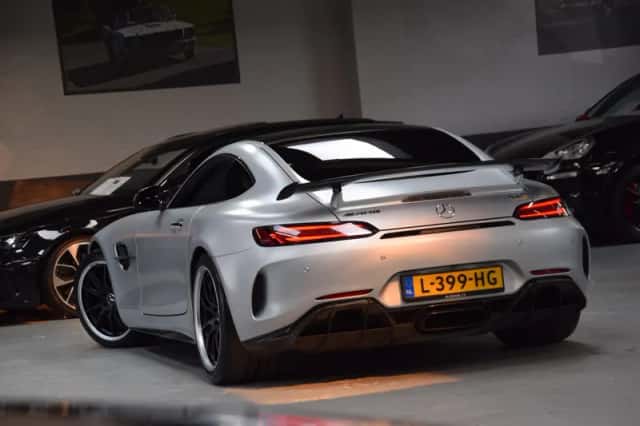 Mercedes-Benz AMG GT-R (2018) thumbnail 2