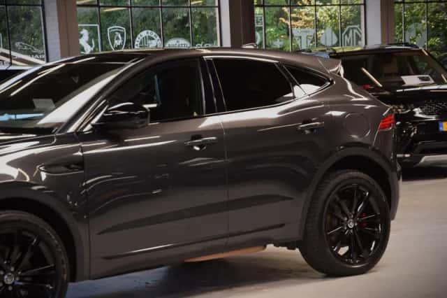 Jaguar E-Pace (2025) thumbnail 6