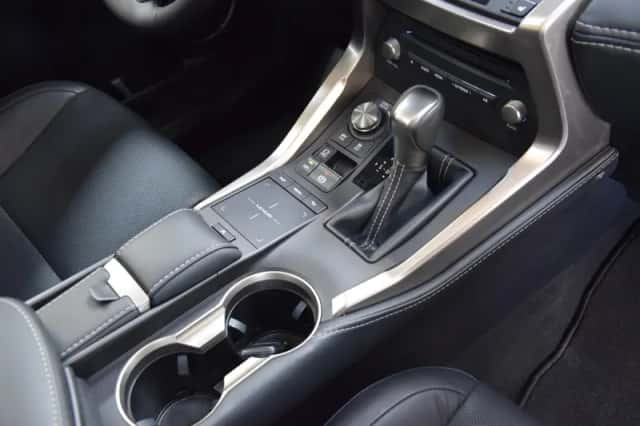 Lexus NX (2019) thumbnail 4