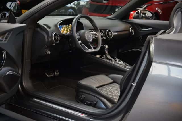 Audi TT (2016) thumbnail 5