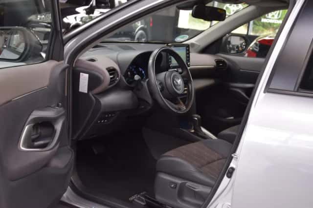 Toyota Yaris Cross (2022) thumbnail 3