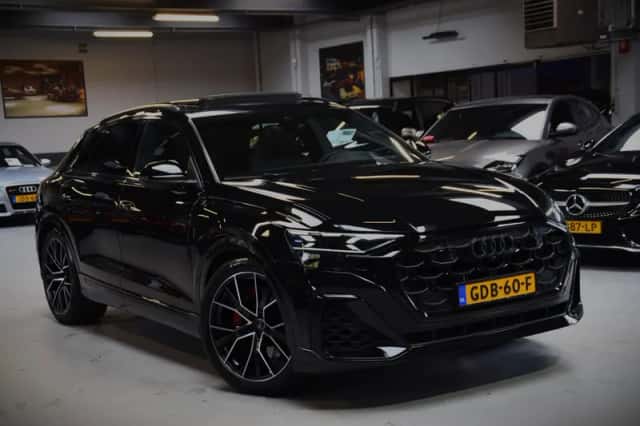Audi Q8 (2024) thumbnail 1