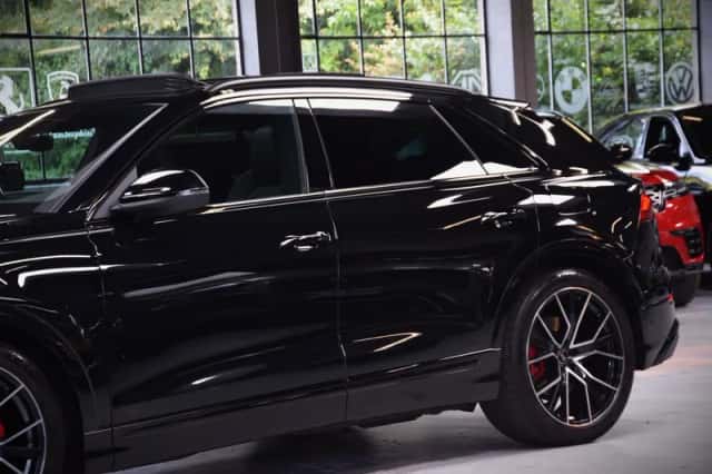 Audi Q8 (2024) thumbnail 5