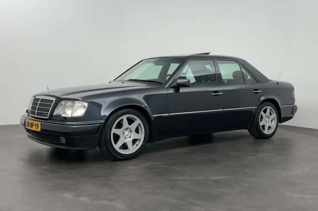 Mercedes-Benz E-Klasse (1995) thumbnail 1