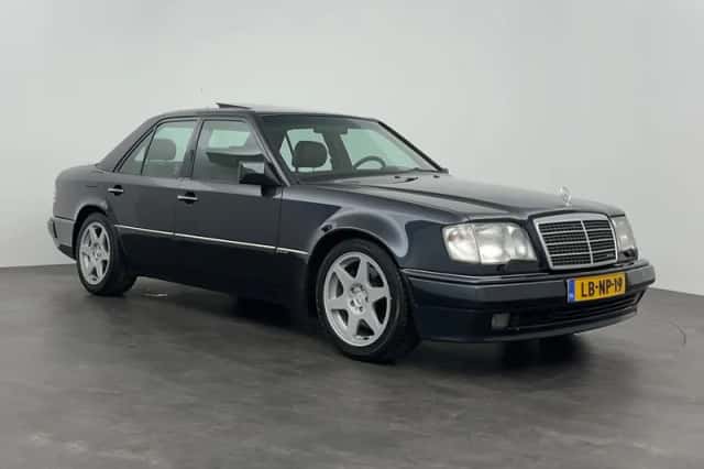 Mercedes-Benz E-Klasse (1995) thumbnail 2