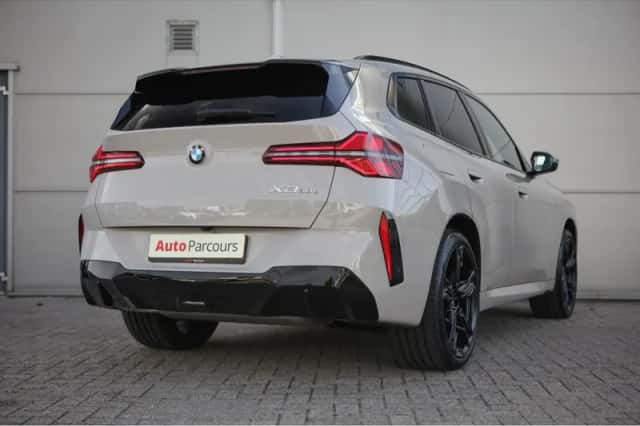 BMW X3 (2026) thumbnail 2