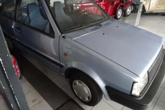 Nissan Micra (1988) thumbnail 3