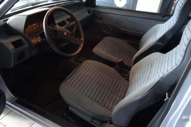 Nissan Micra (1988) thumbnail 6