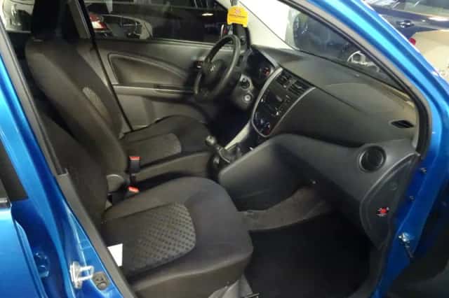 Suzuki Celerio (2017) thumbnail 6