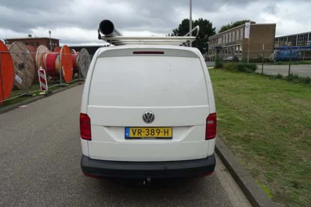 Volkswagen Caddy (2015) thumbnail 4