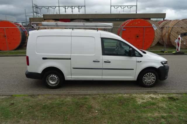 Volkswagen Caddy (2015) thumbnail 6