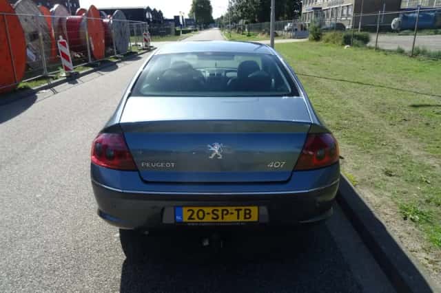Peugeot 407 (2006) thumbnail 4