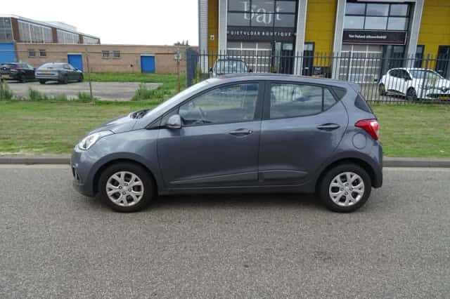 Hyundai i10 (2014) thumbnail 2